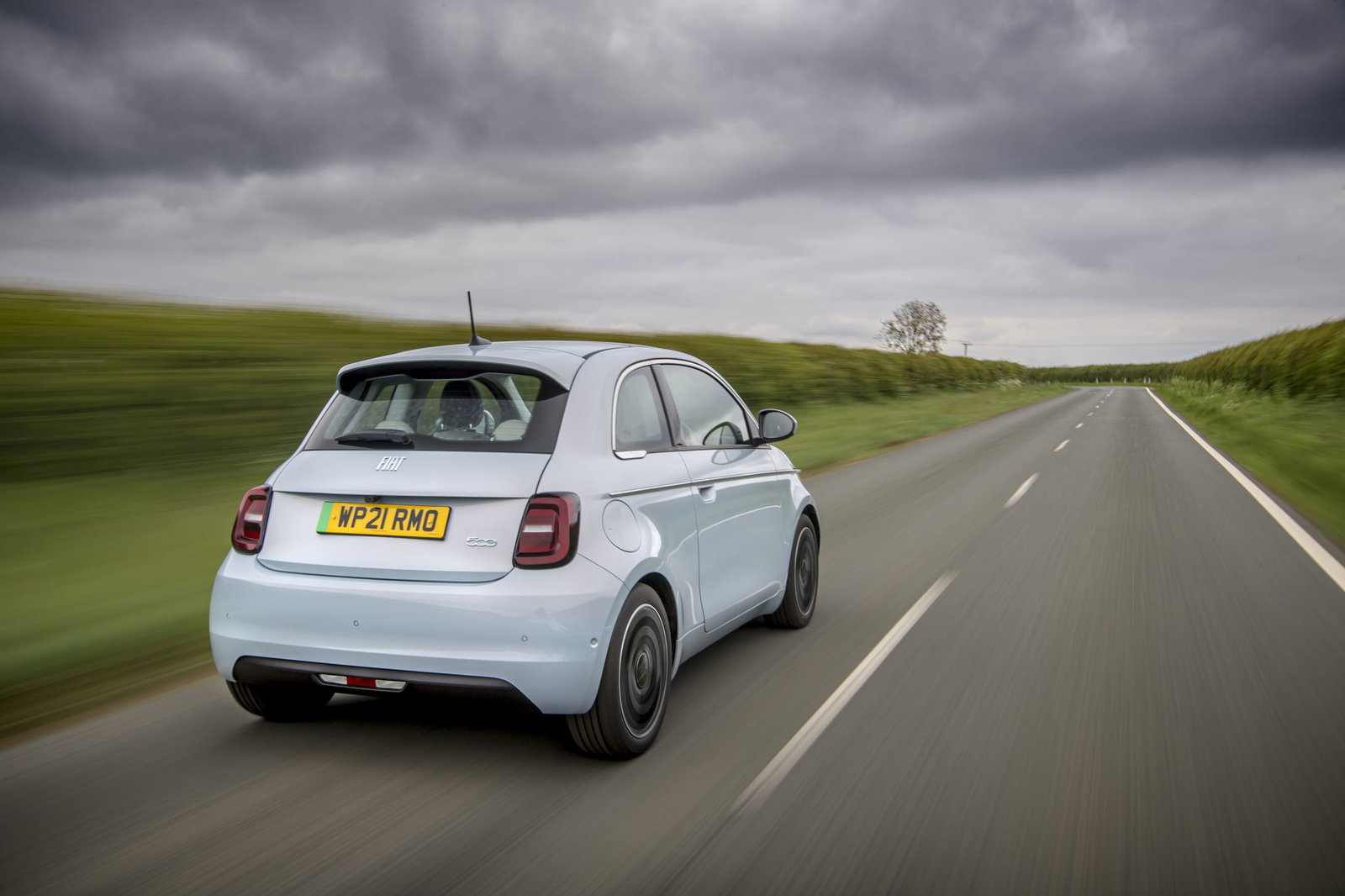 Fiat 500e - rear